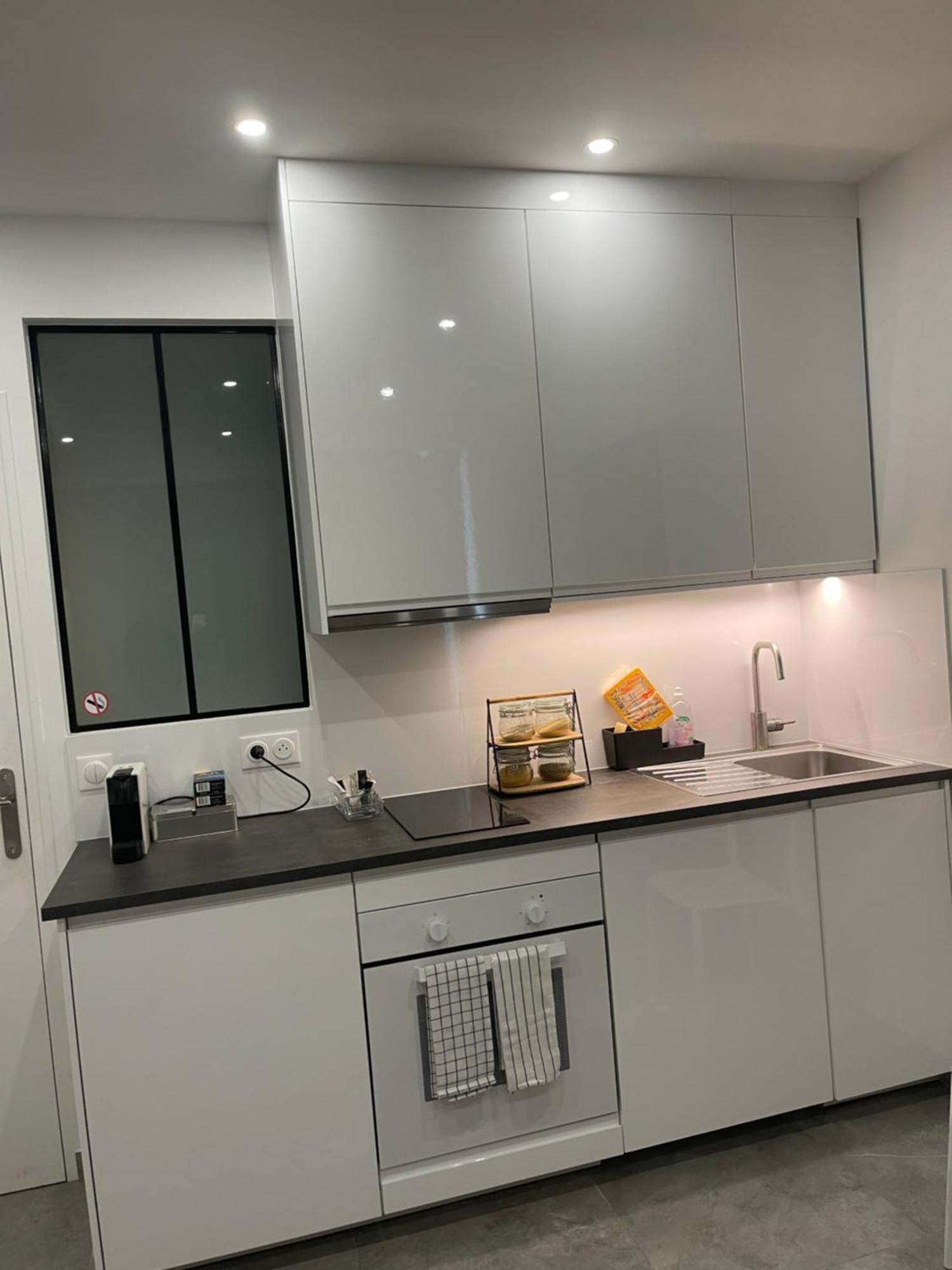 Chez Les Artistes De Menilmontant Apartment Париж Екстериор снимка
